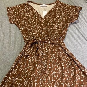French Grey light brown floral flutter sleeve dress. NWT